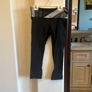 lulu lemon size 4
